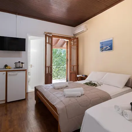 Krinos 2 * Charadhiatika